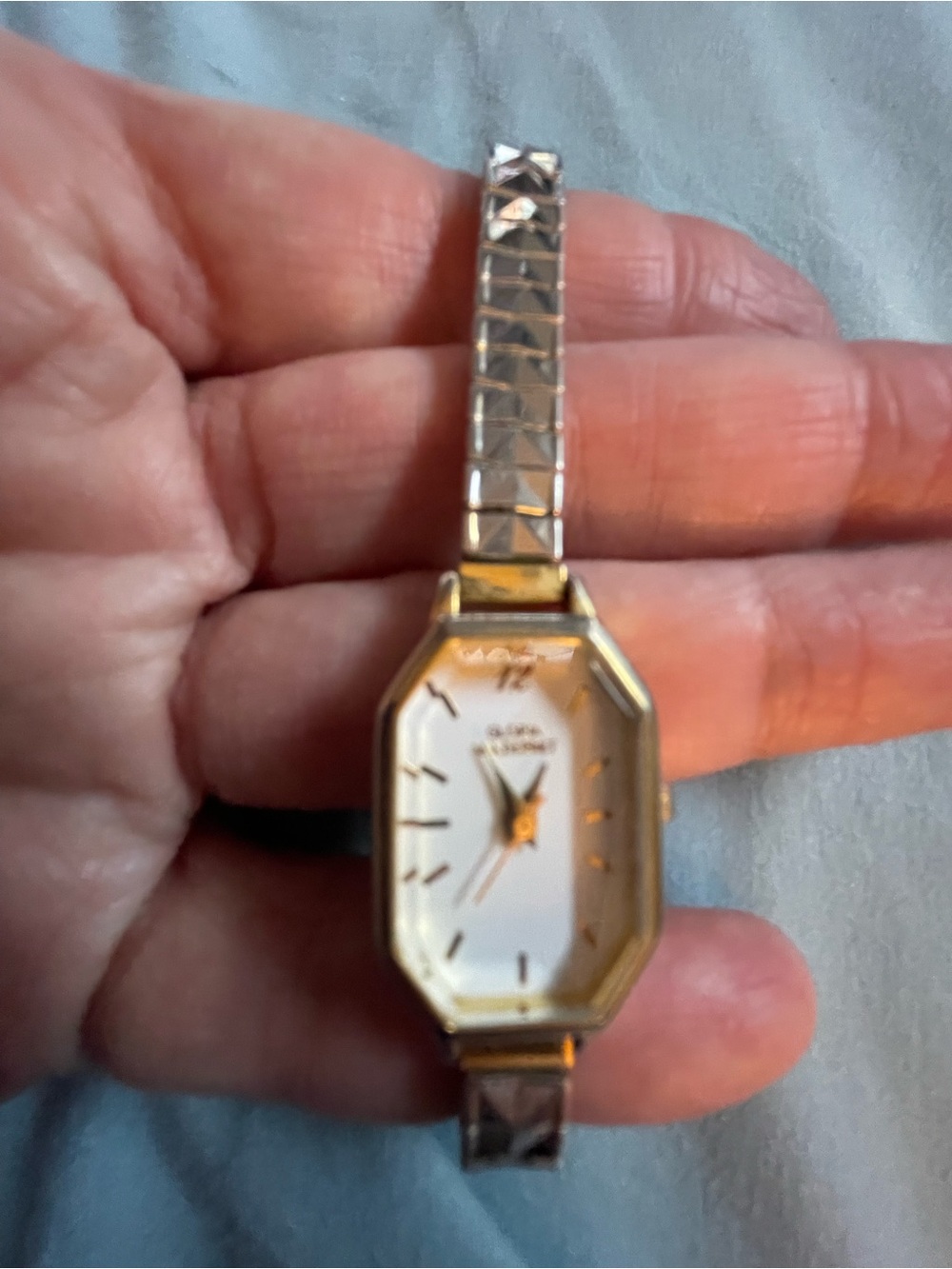 Gloria Vanderbilt Octagon Watch Gold Pyramid Stretch Band